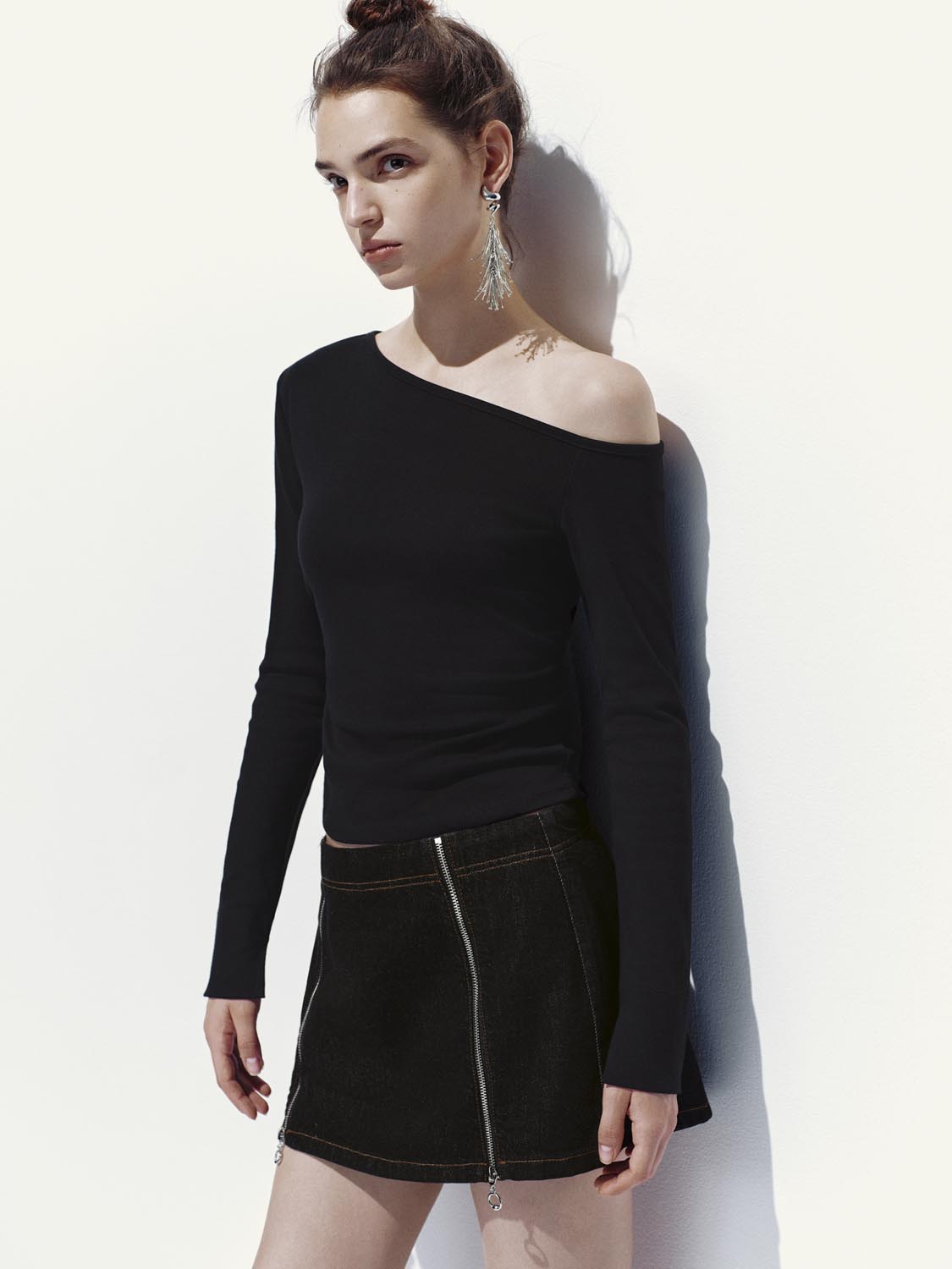 One Shoulder Ruched Long Sleeve T-Shirts