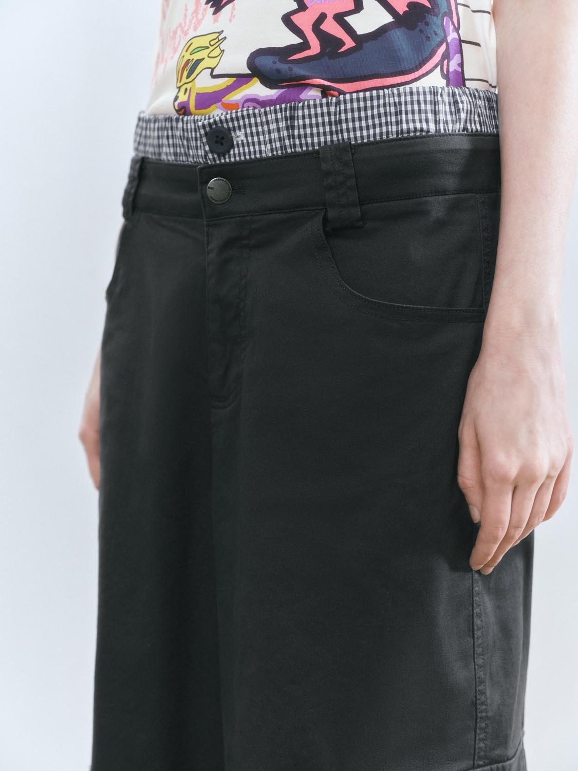 Wide-Leg Cargo Pants
