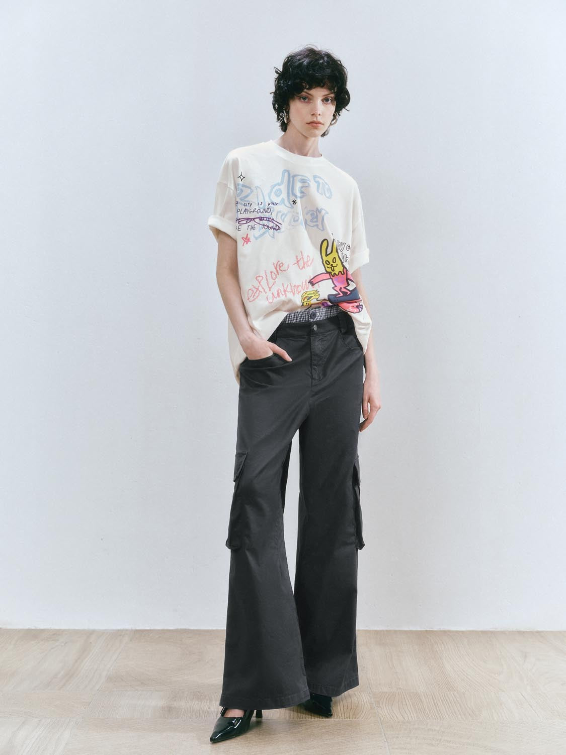 Wide-Leg Cargo Pants