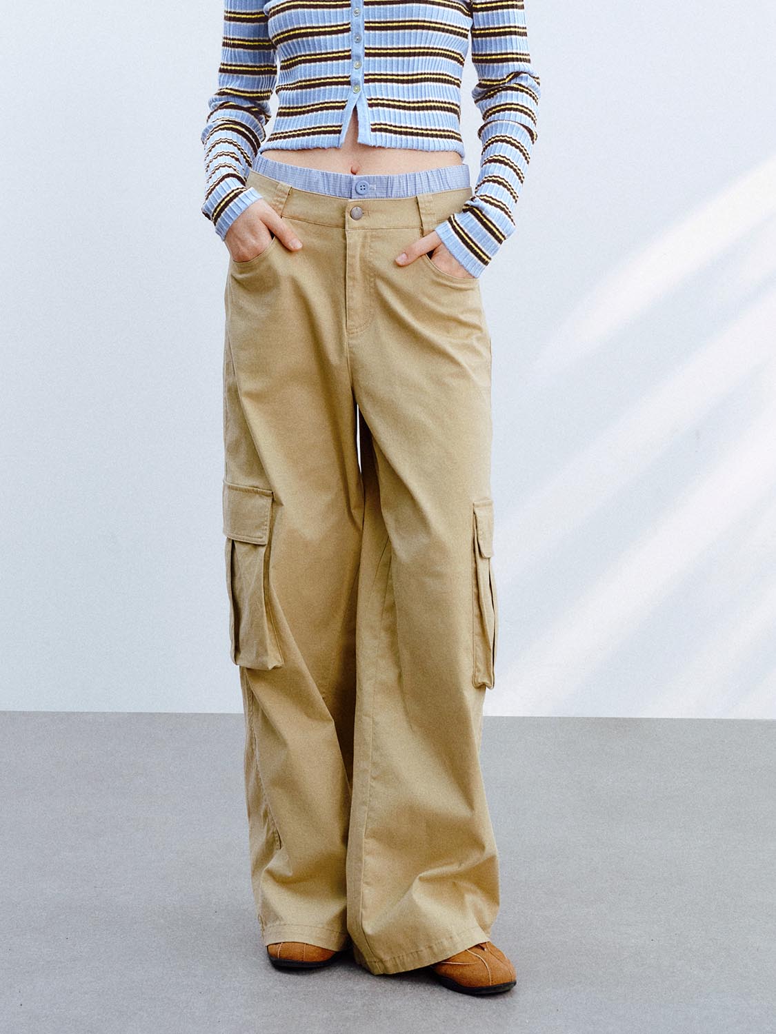 Wide-Leg Cargo Pants