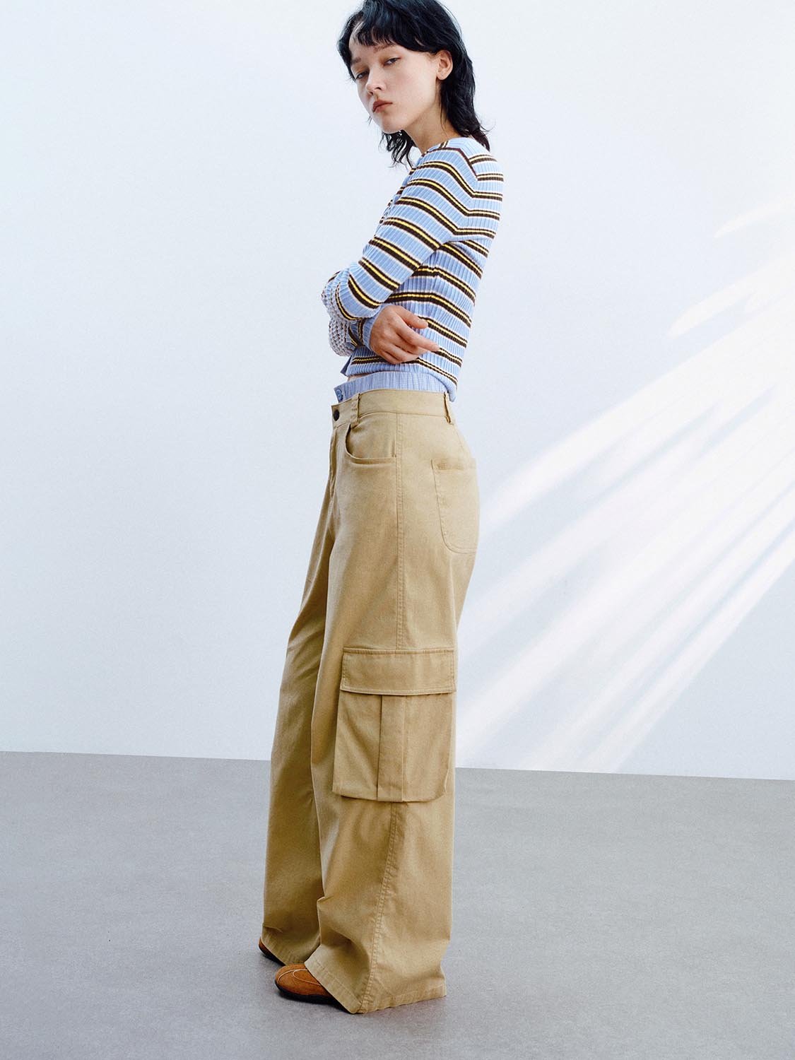 Wide-Leg Cargo Pants
