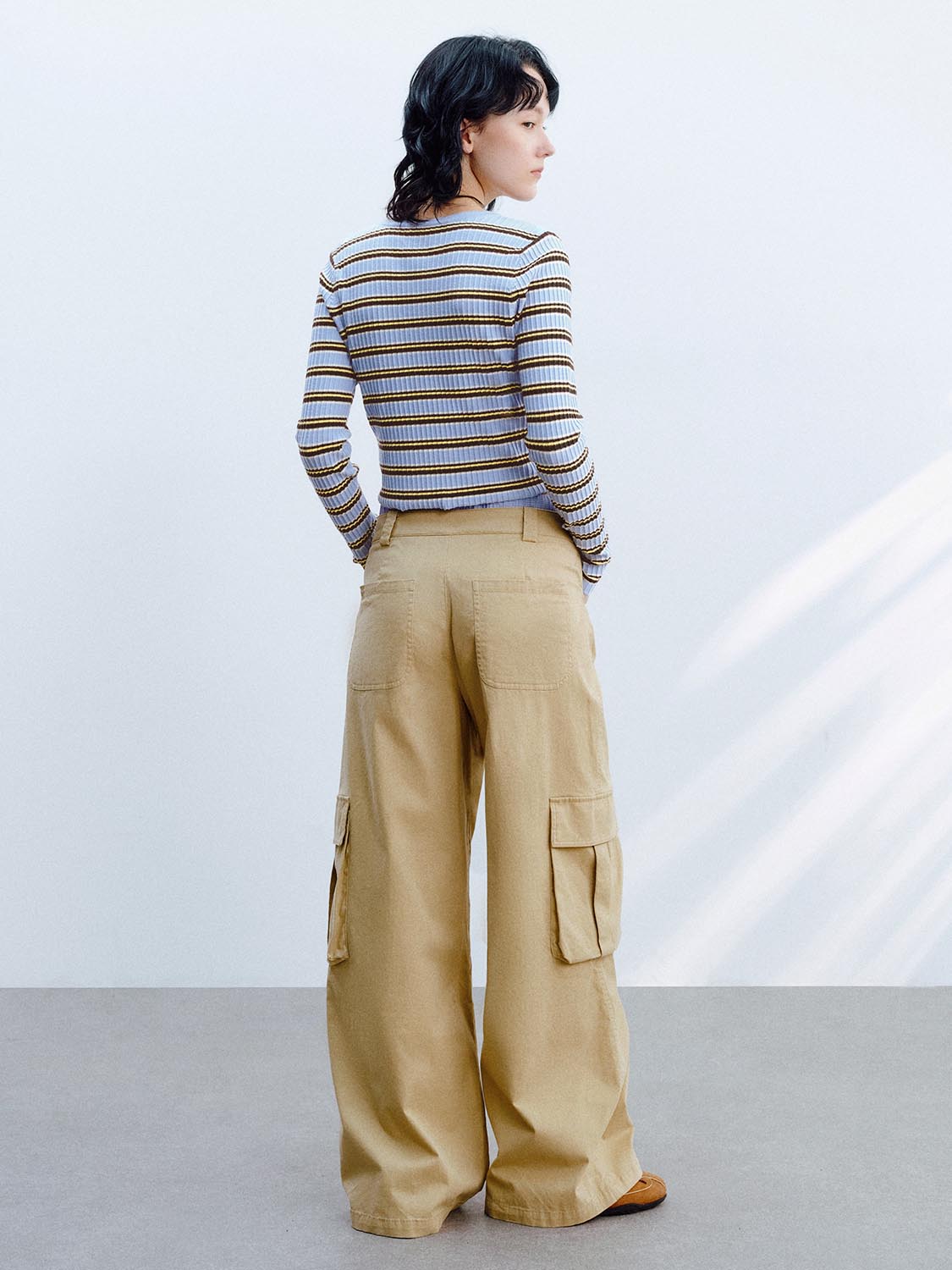 Wide-Leg Cargo Pants