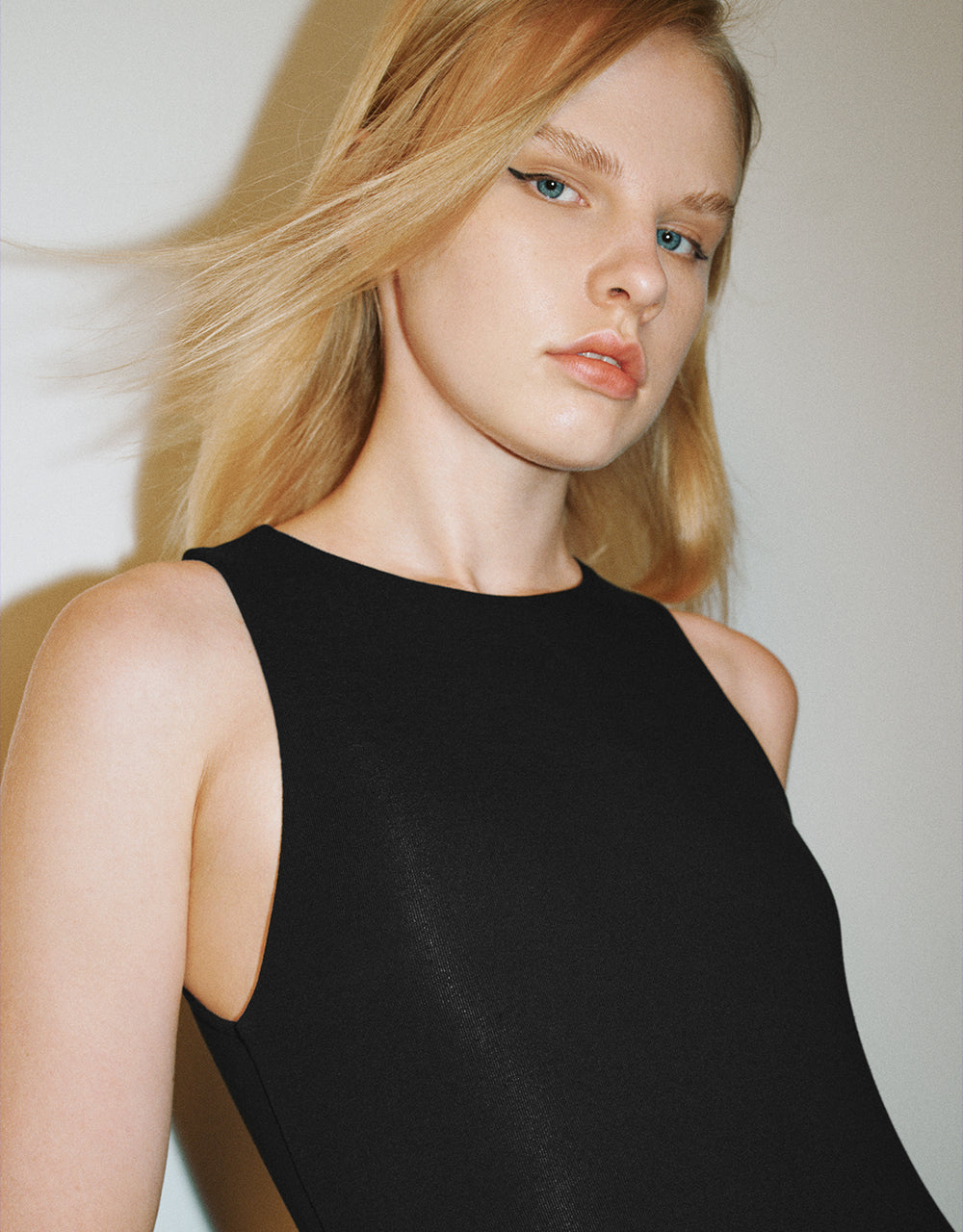 Sleeveless Crew Neck Skinny Dress