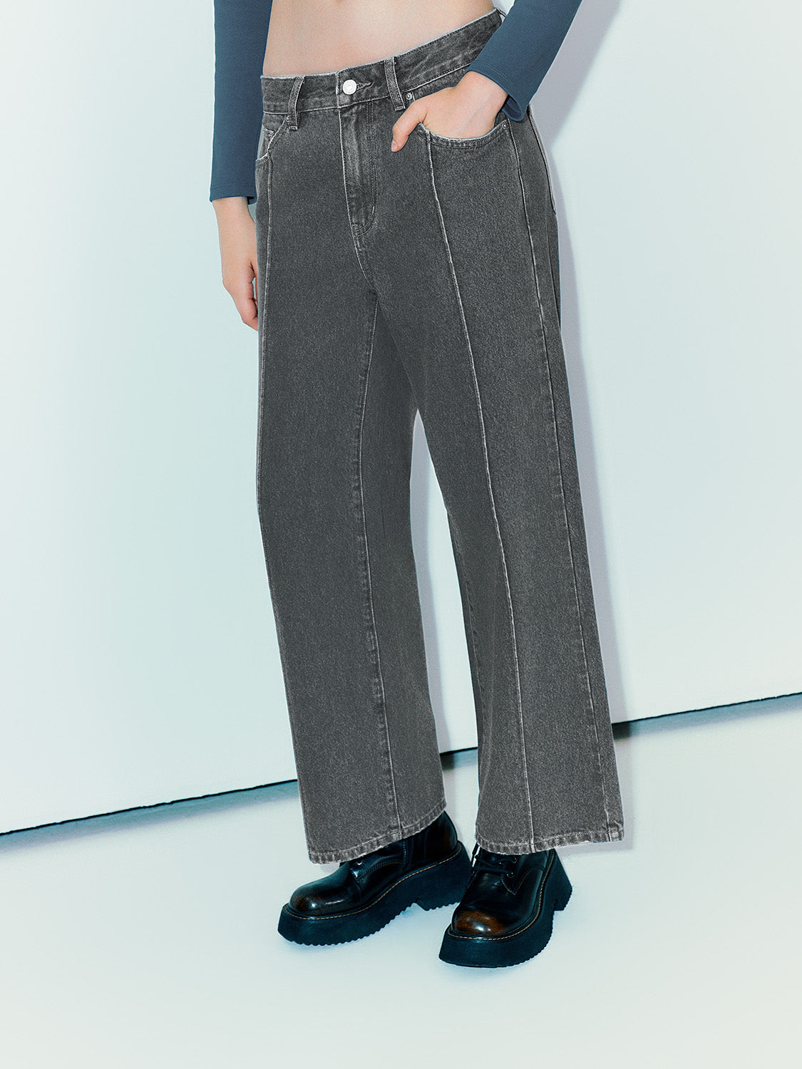 Wide-Leg Jeans