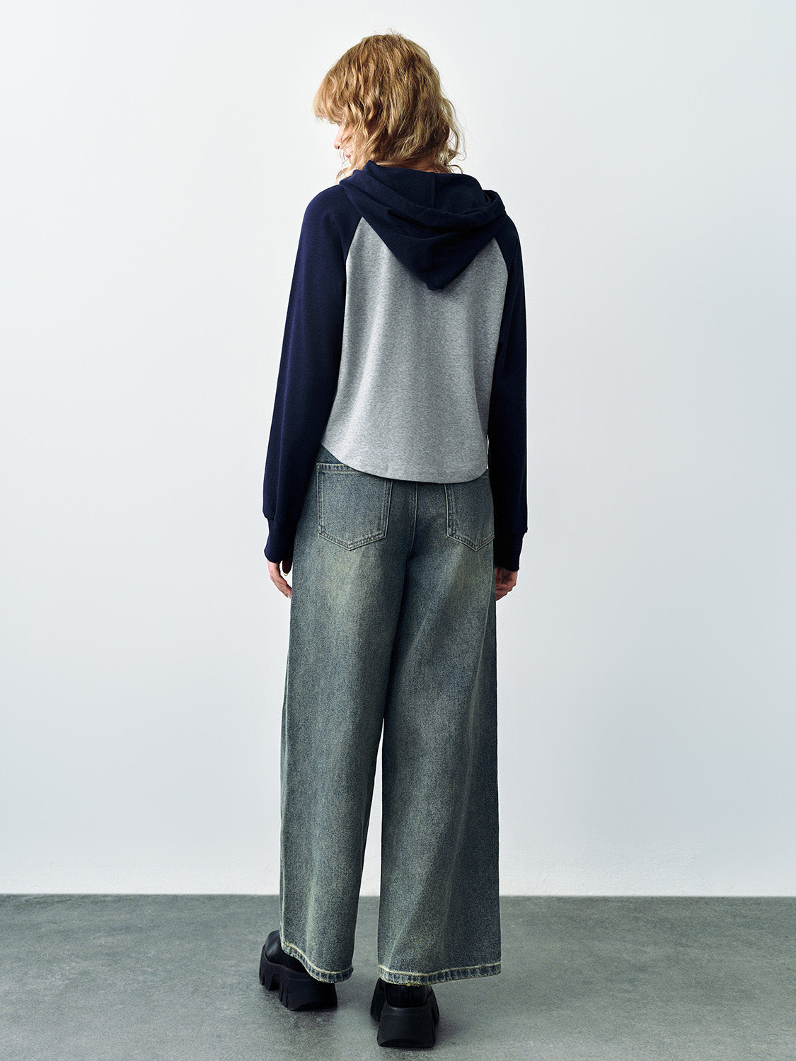 Wide-Leg Jeans