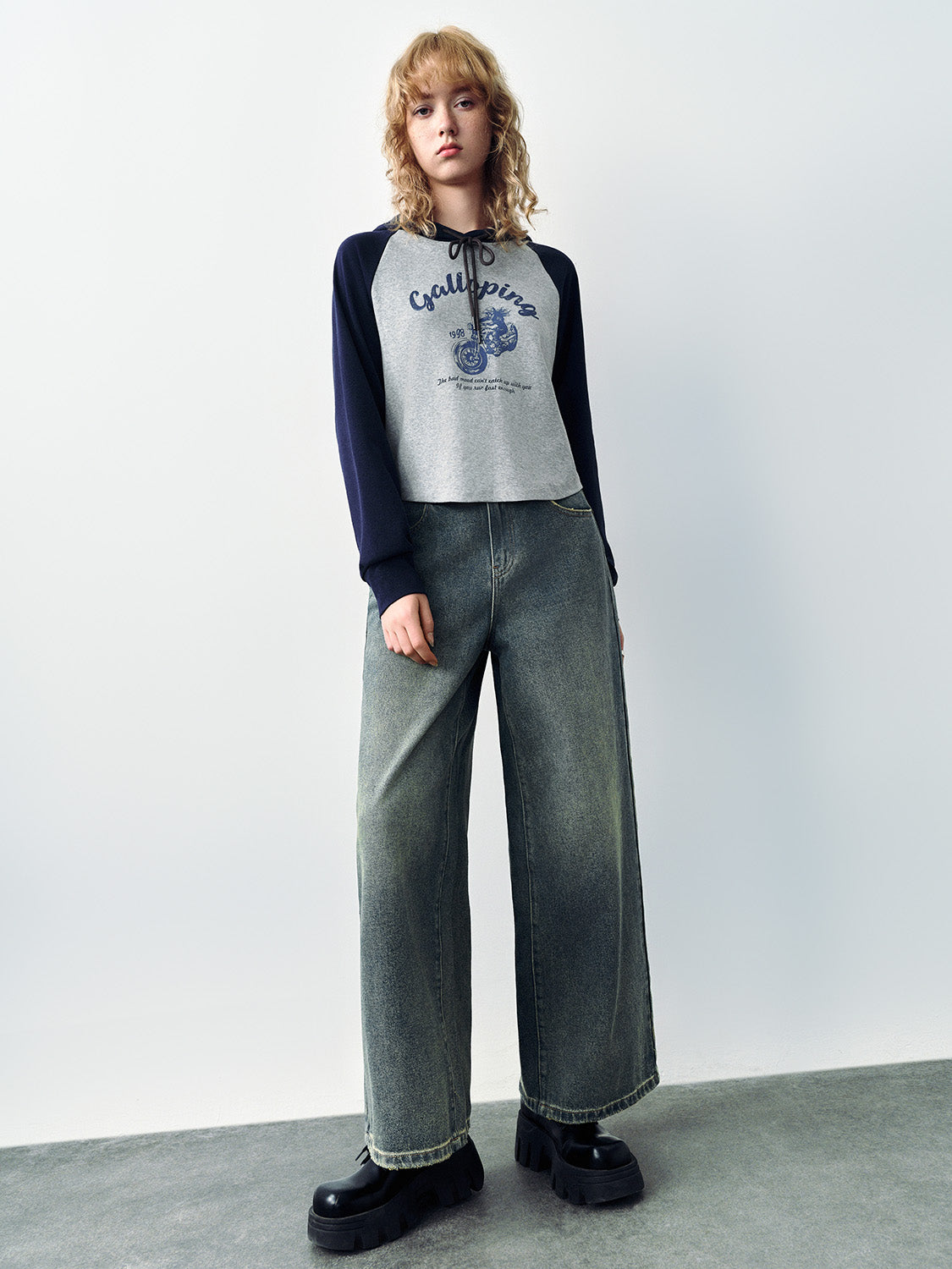 Wide-Leg Jeans