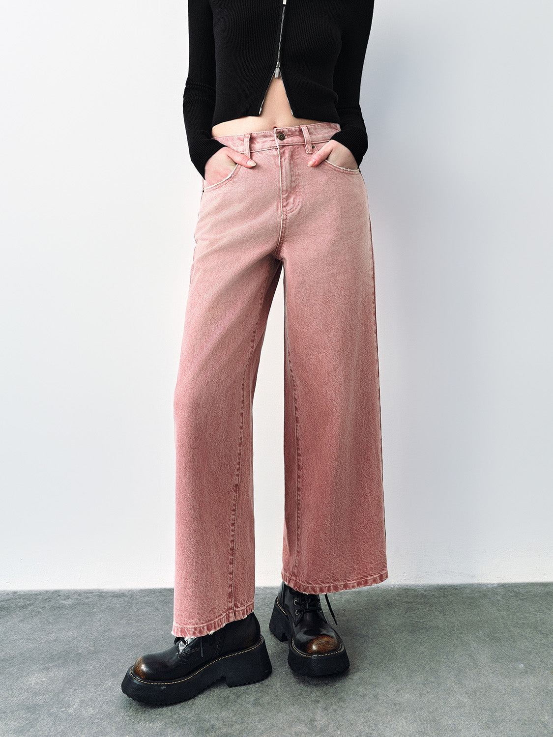 Wide-Leg Jeans