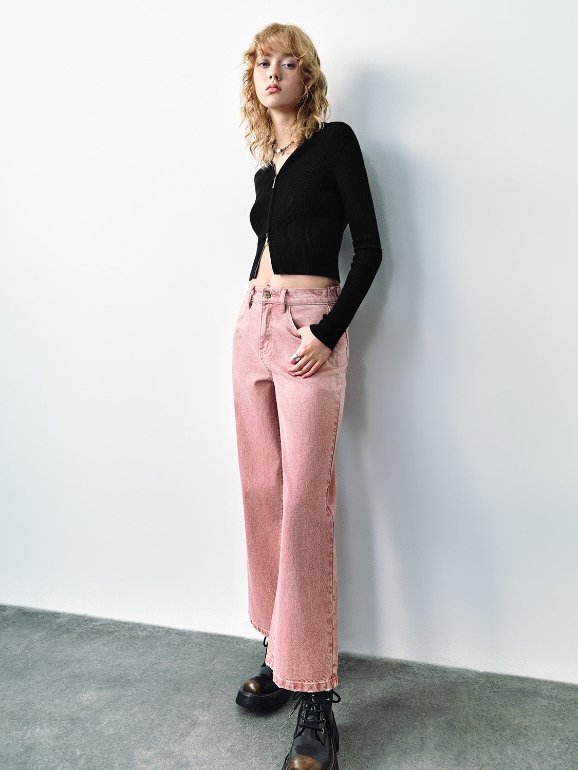 Wide-Leg Jeans