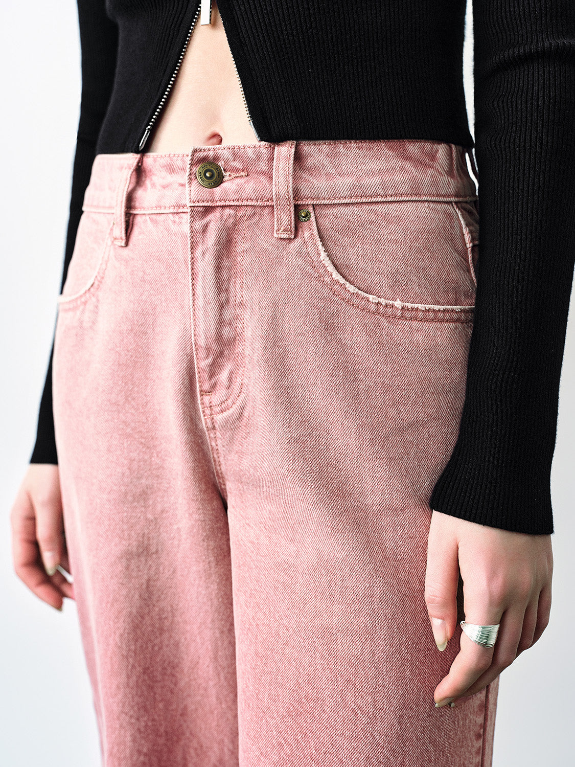 Wide-Leg Jeans