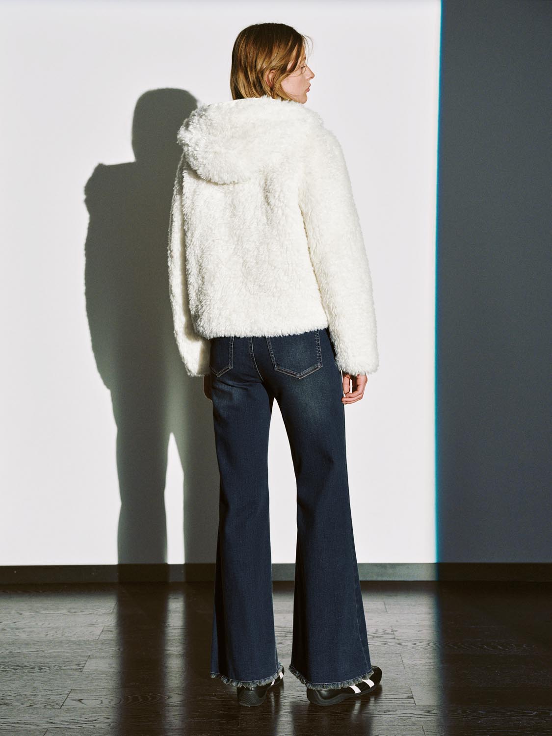 Slit Raw Hem Flare Leg Jeans