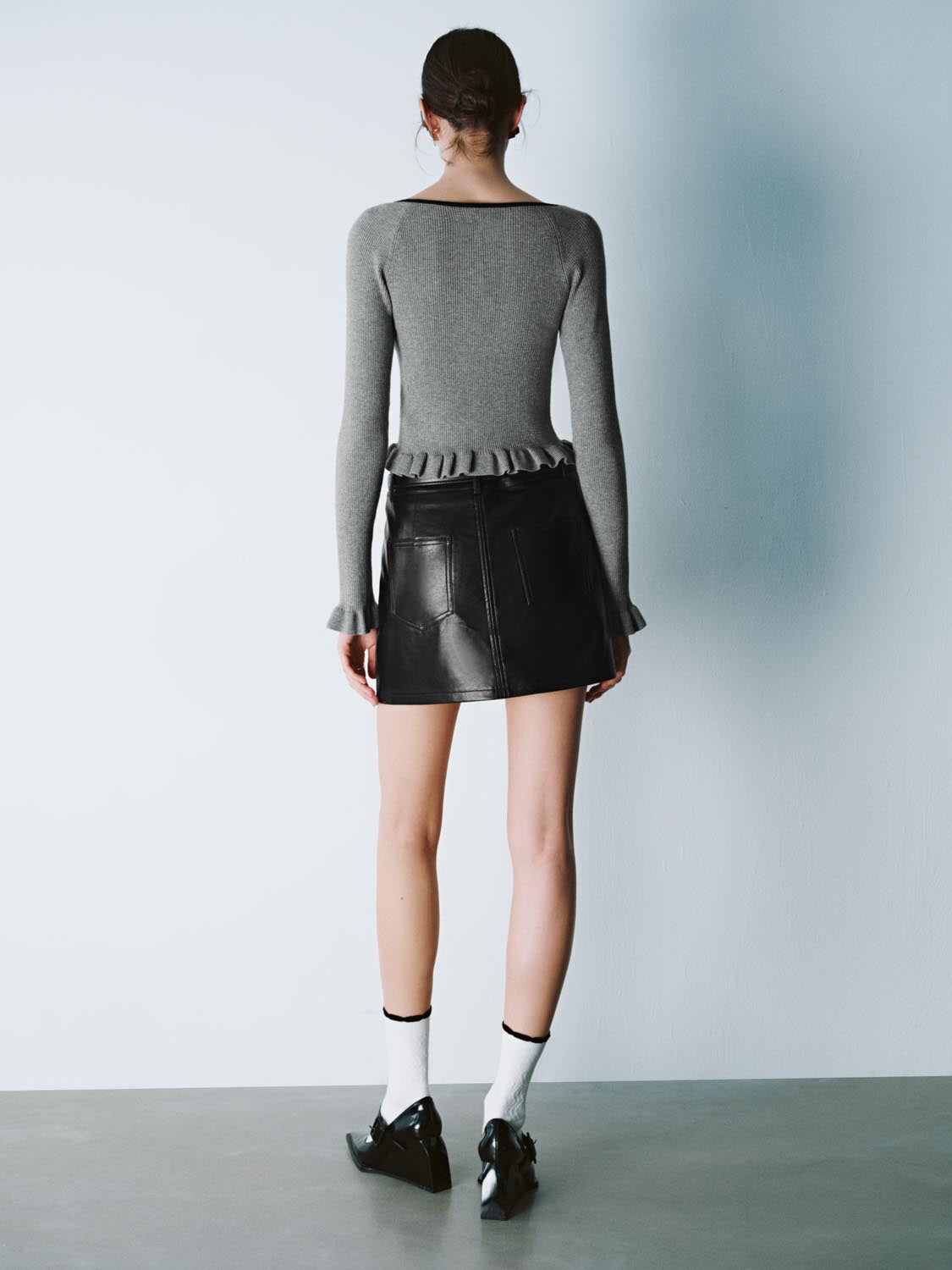 Ruffle Hem Knitted T-Shirts
