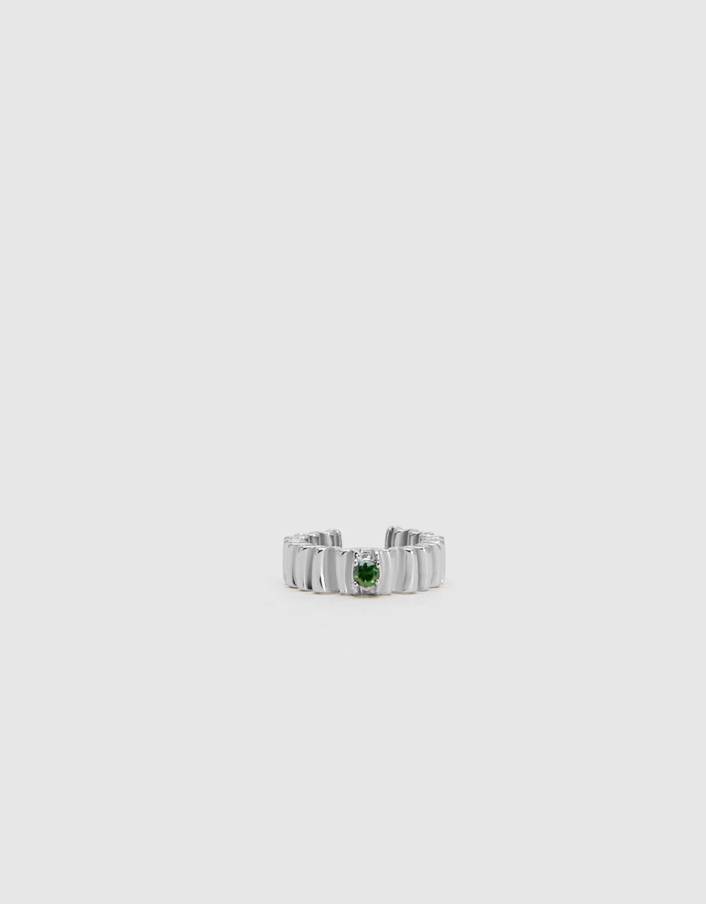 Unsealed Ring With Crystal