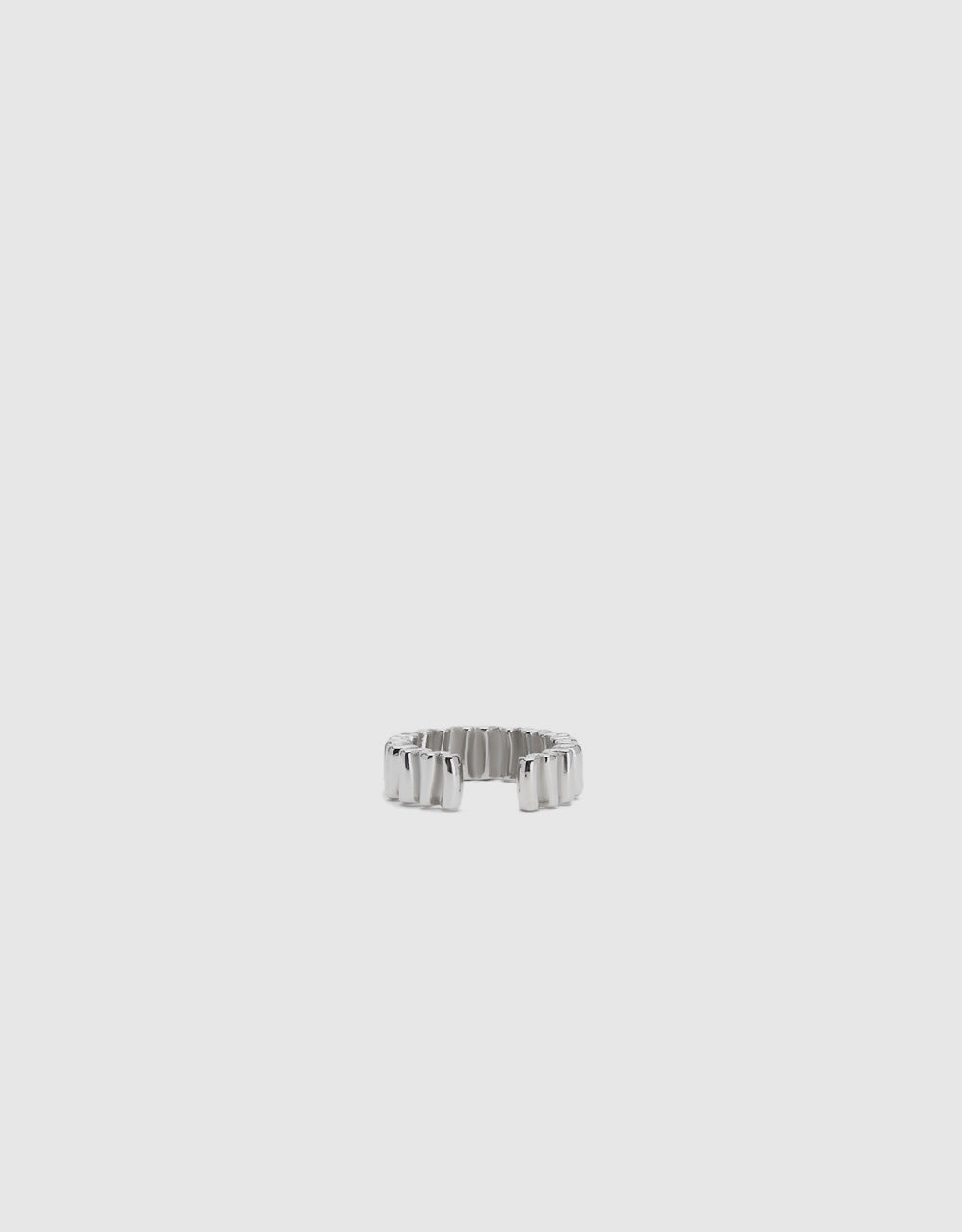 Unsealed Ring With Crystal