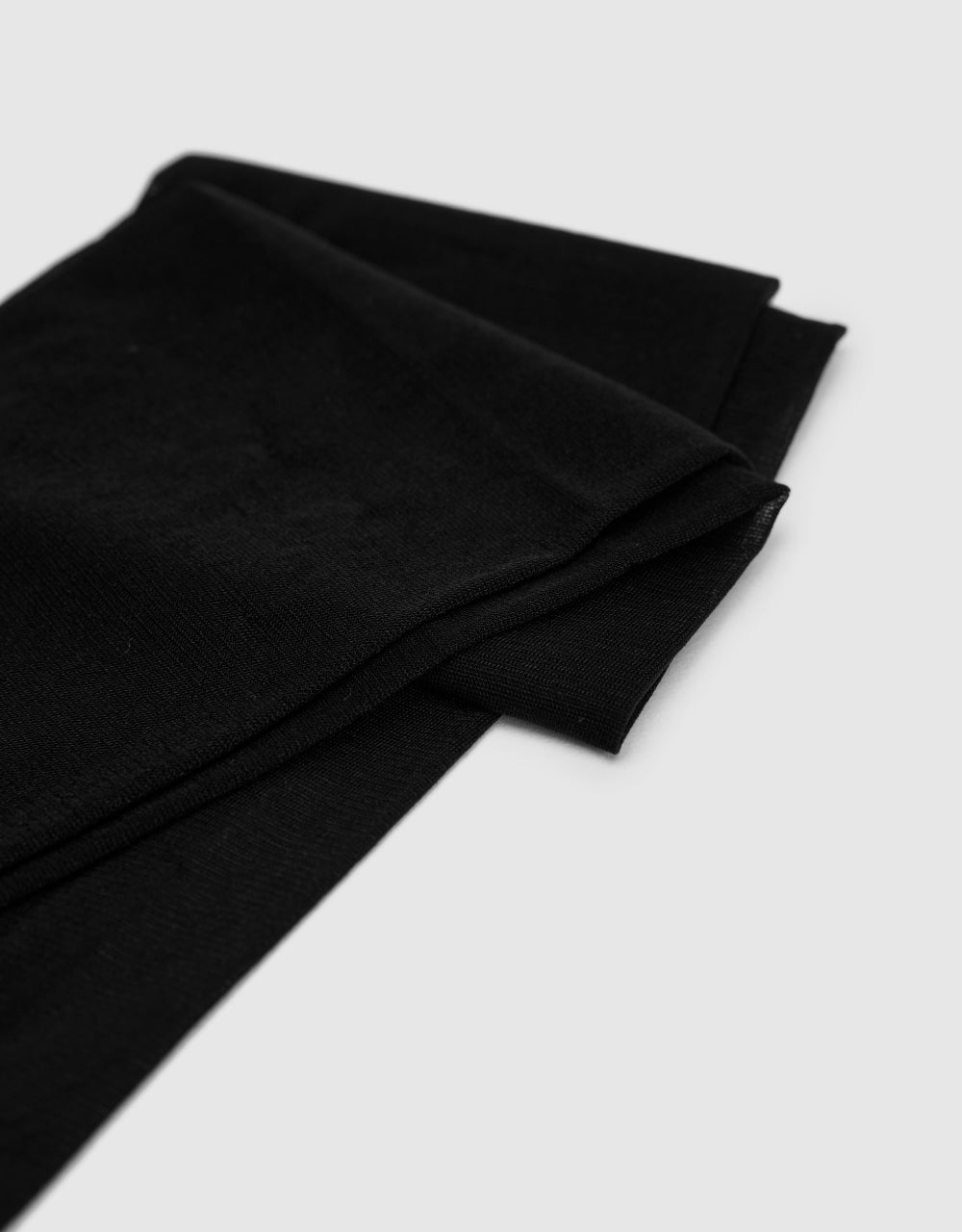 Thin Mid-Length Socks