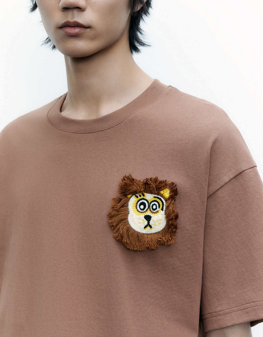 Lion Detail Crew Neck T-Shirt