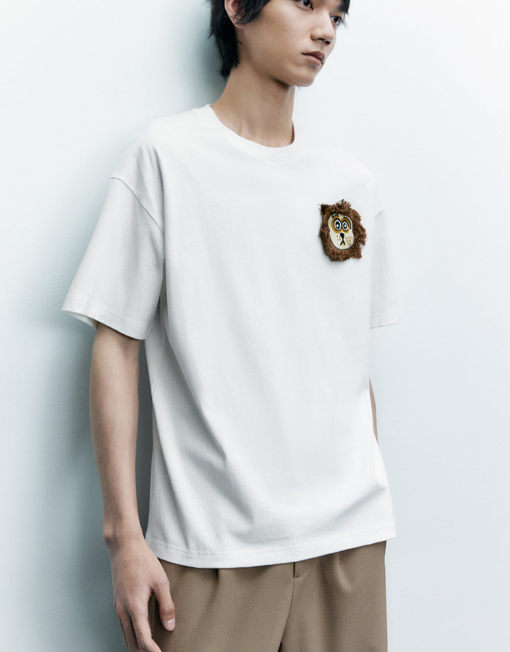 Lion Detail Crew Neck T-Shirt