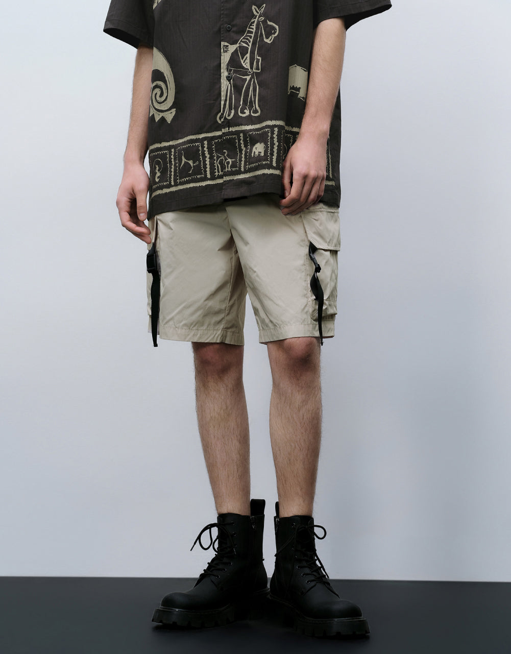 Drawstring Waist Shorts With Pockets