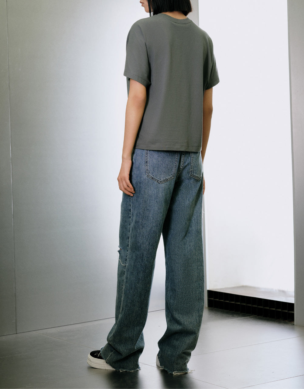 Standard Sleeve Crew Neck Regular T-Shirt