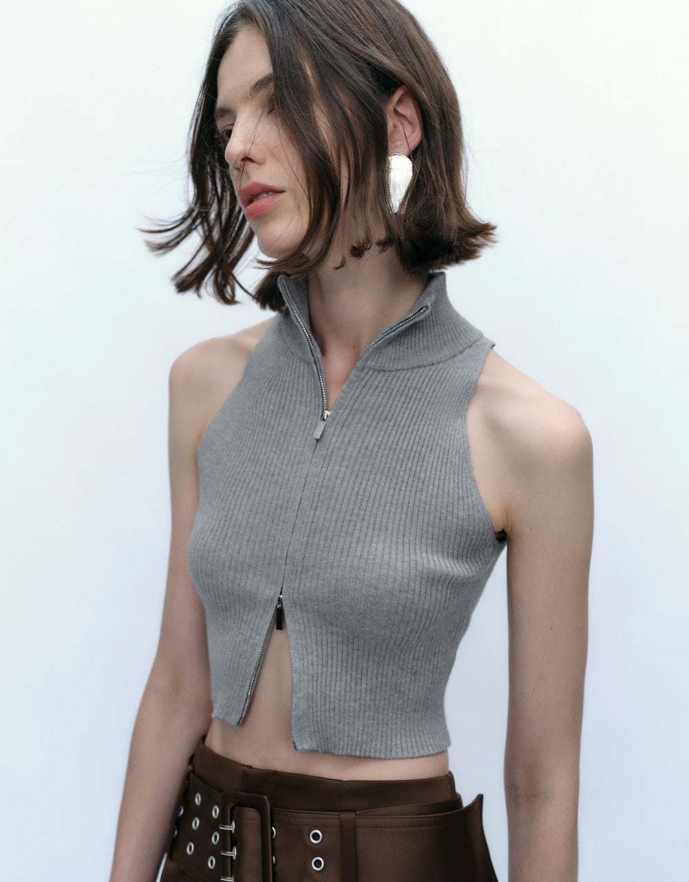 Sleeveless Knitted Cardigan