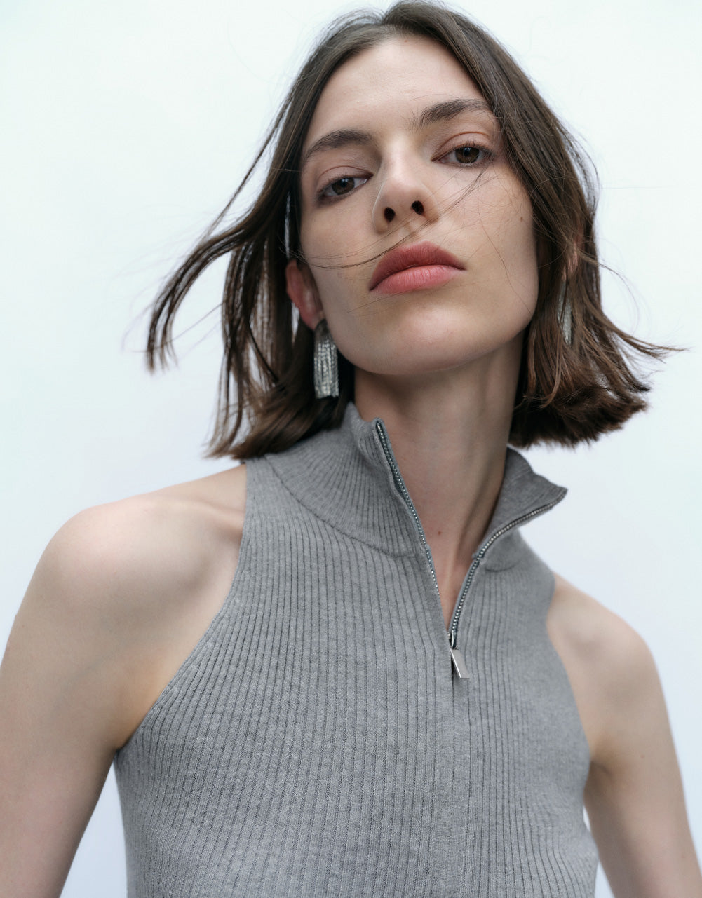 Sleeveless Knitted Cardigan