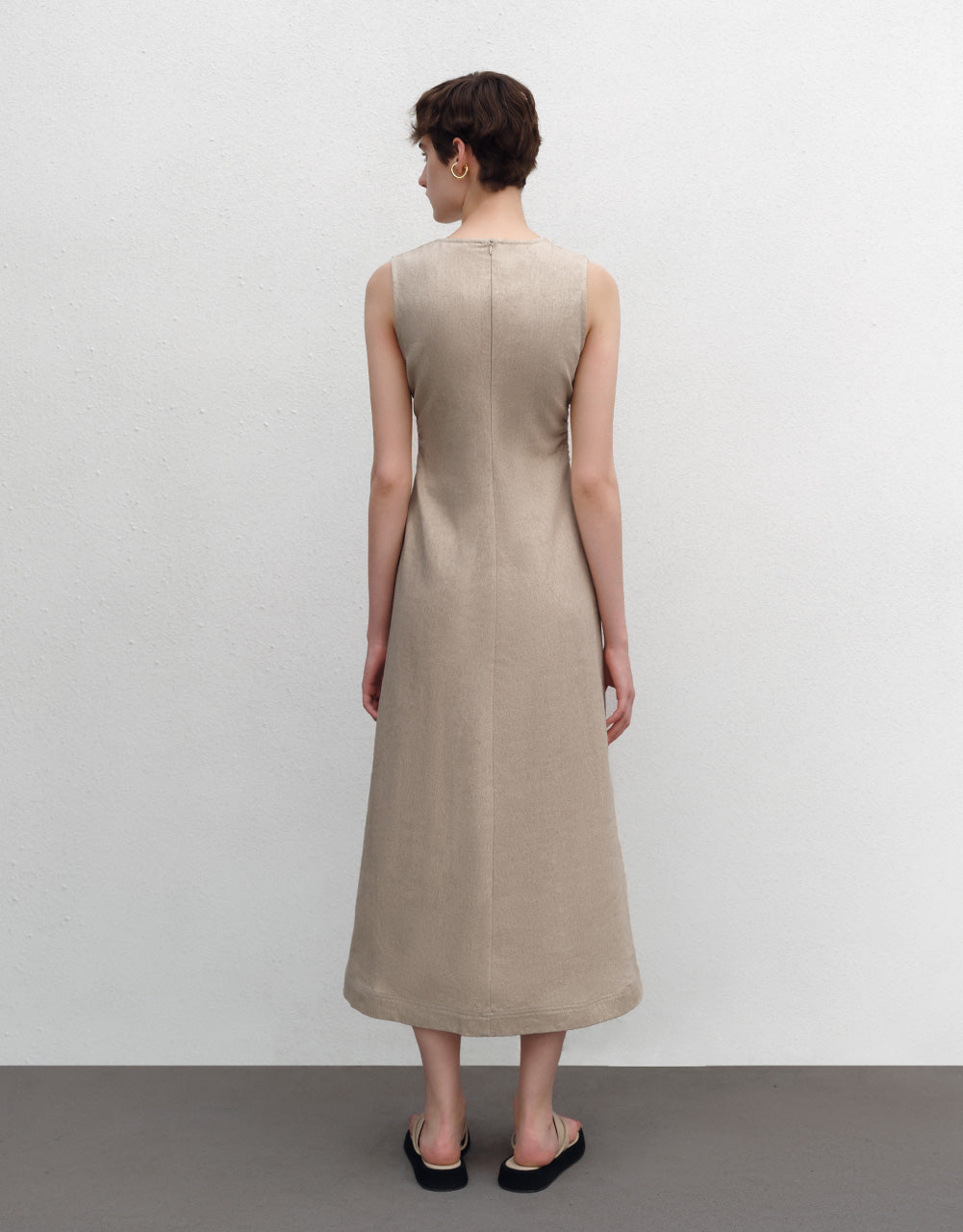 Sleeveless Crew Neck Midi Dress