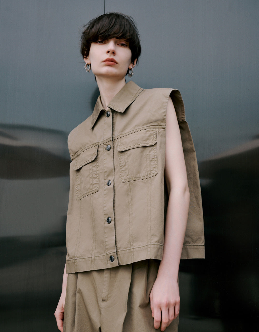 Straight Shirt Collar Vest