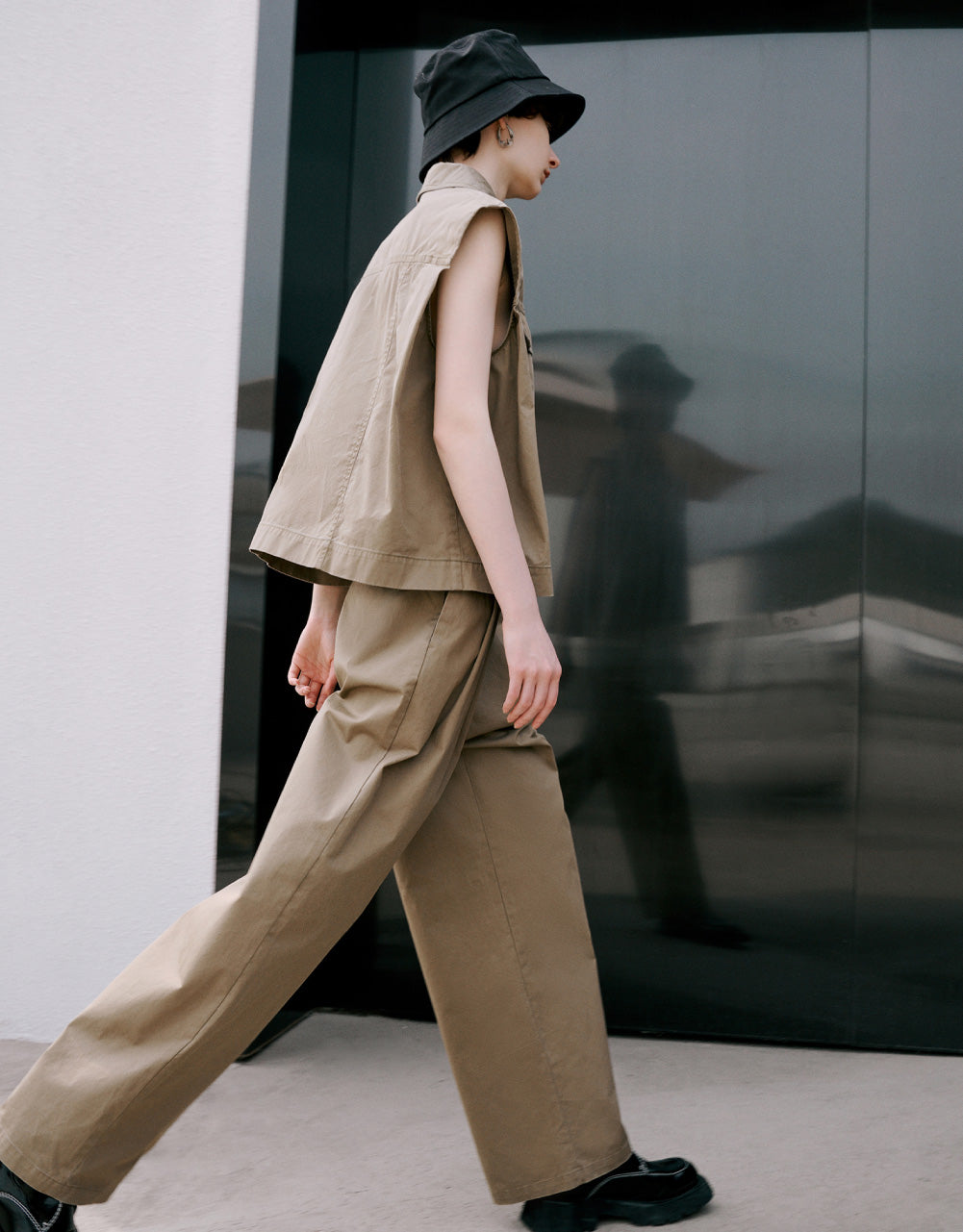 Straight Shirt Collar Vest