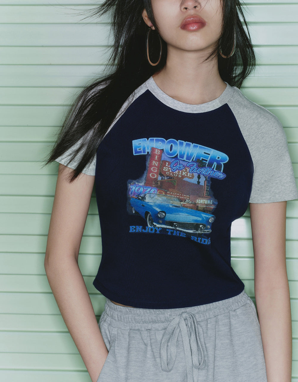 Graphic Raglan Sleeve Skinny T-Shirt