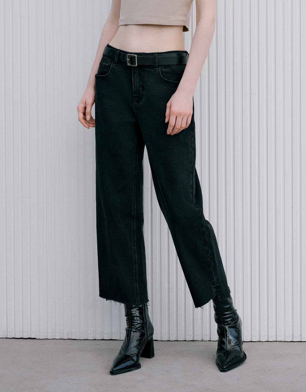 Raw Hem Straight Jeans With Belt